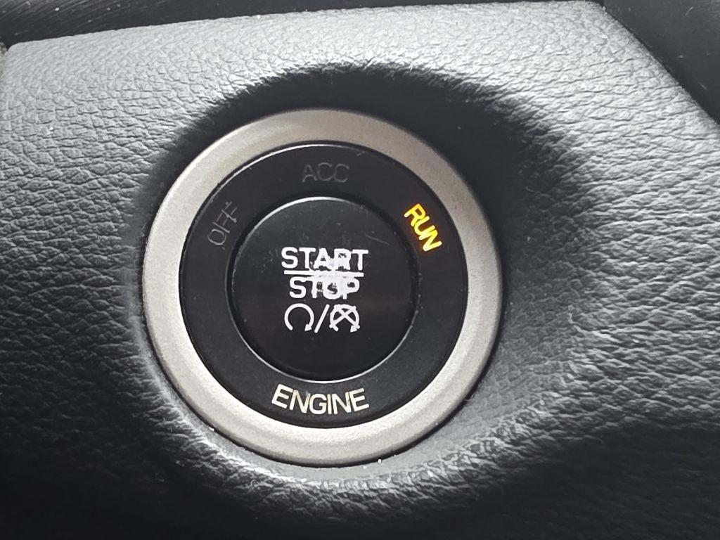 Chrysler 200 4dr Sdn Limited FWD 2015