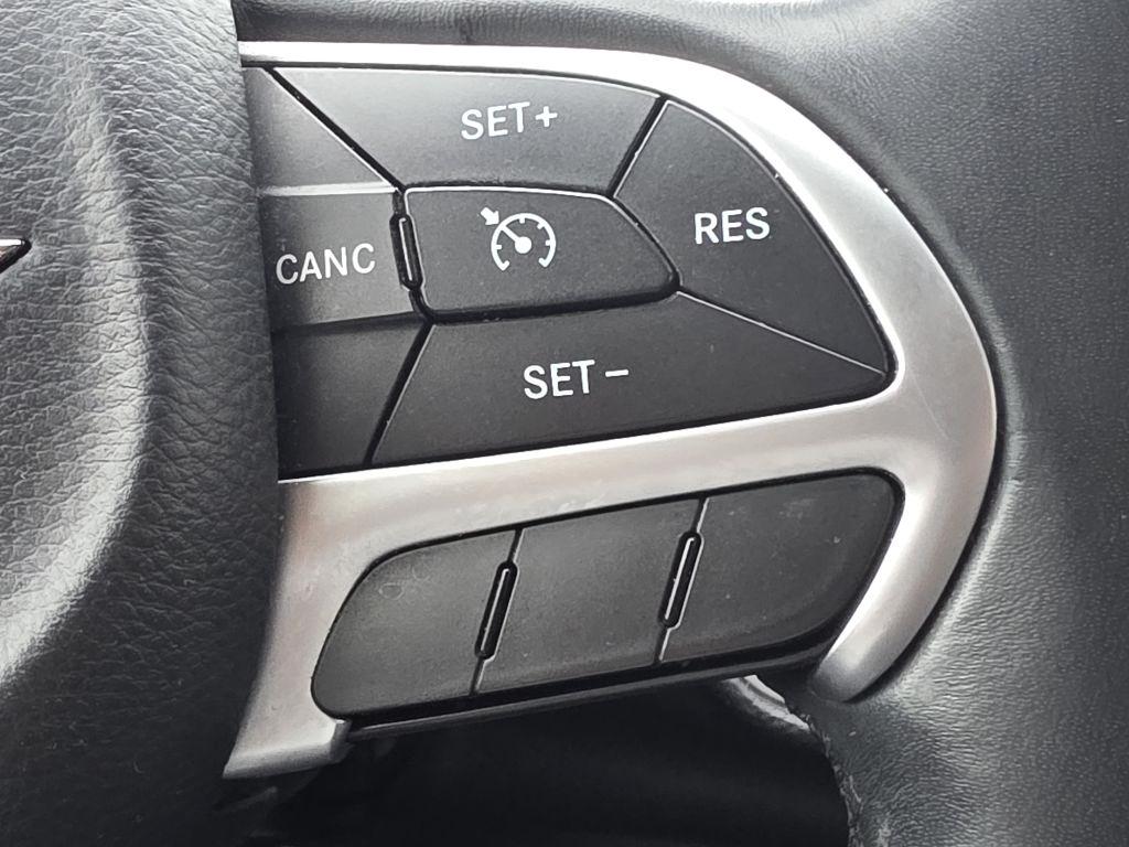 Chrysler 200 4dr Sdn Limited FWD 2015