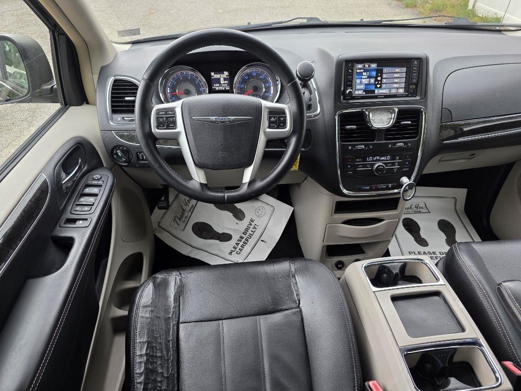 Chrysler Town & Country 4dr Wgn Touring 2014