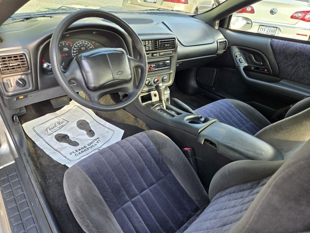Chevrolet Camaro 2dr Cpe 2002
