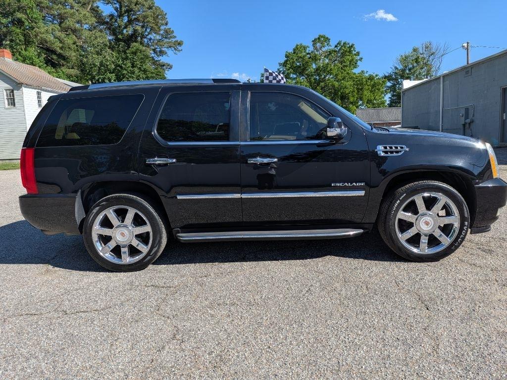 Cadillac Escalade AWD 4dr Luxury 2014