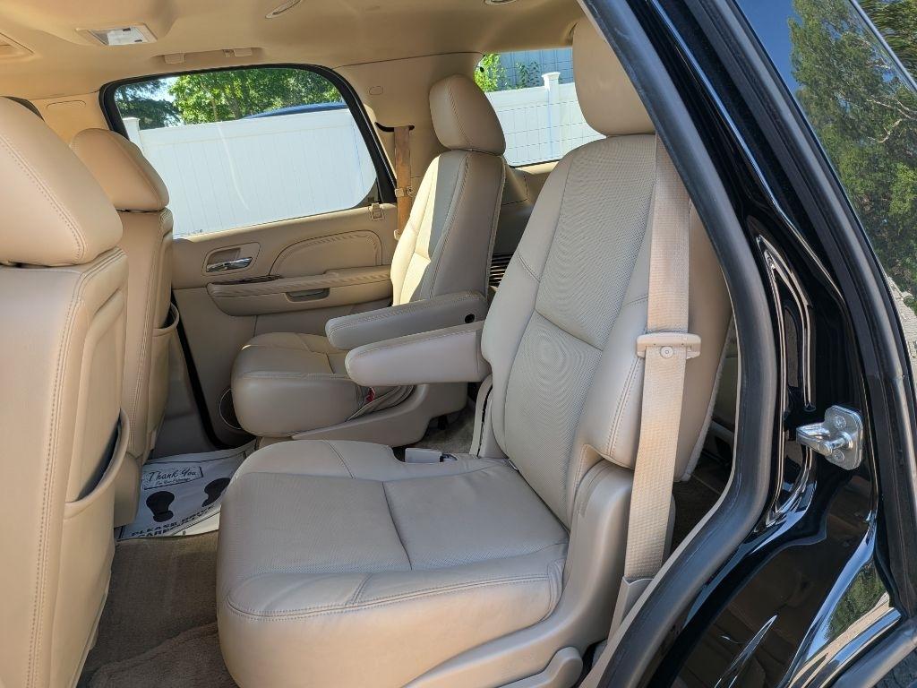 Cadillac Escalade AWD 4dr Luxury 2014