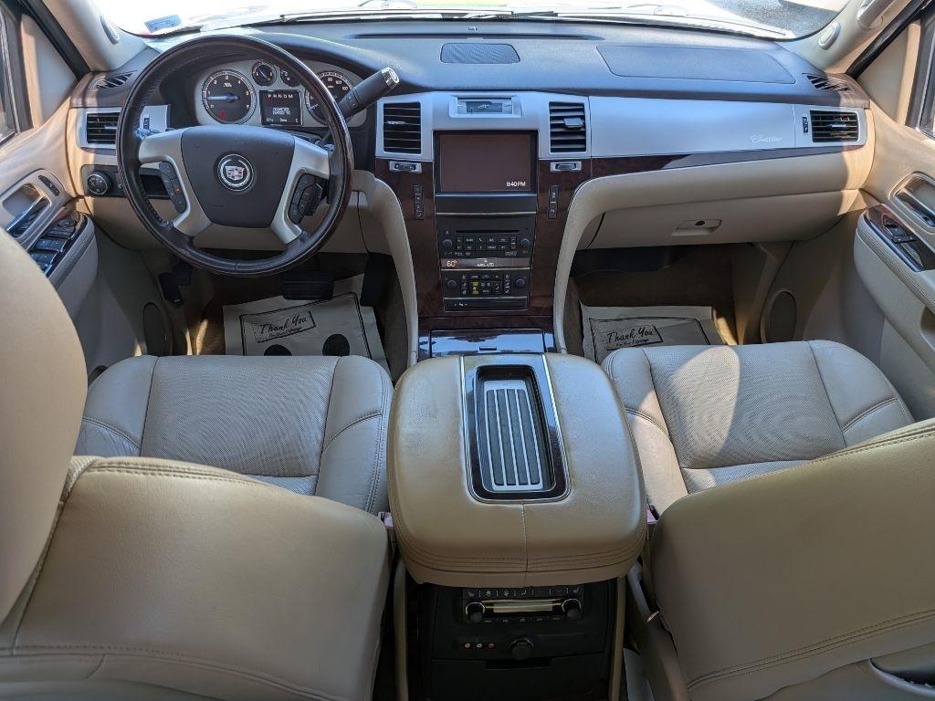Cadillac Escalade AWD 4dr Luxury 2014