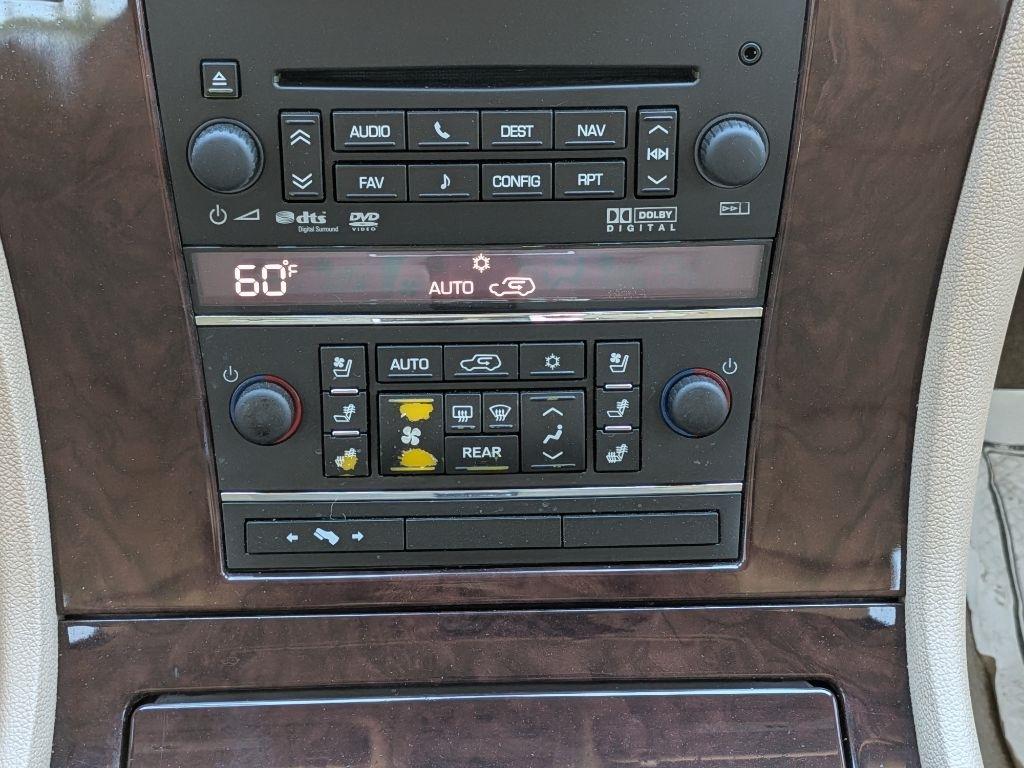 Cadillac Escalade AWD 4dr Luxury 2014