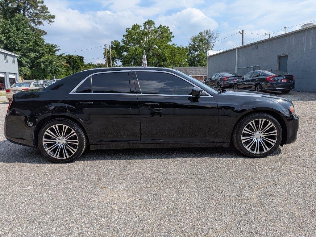 Chrysler 300 4dr Sdn 300S RWD 2014