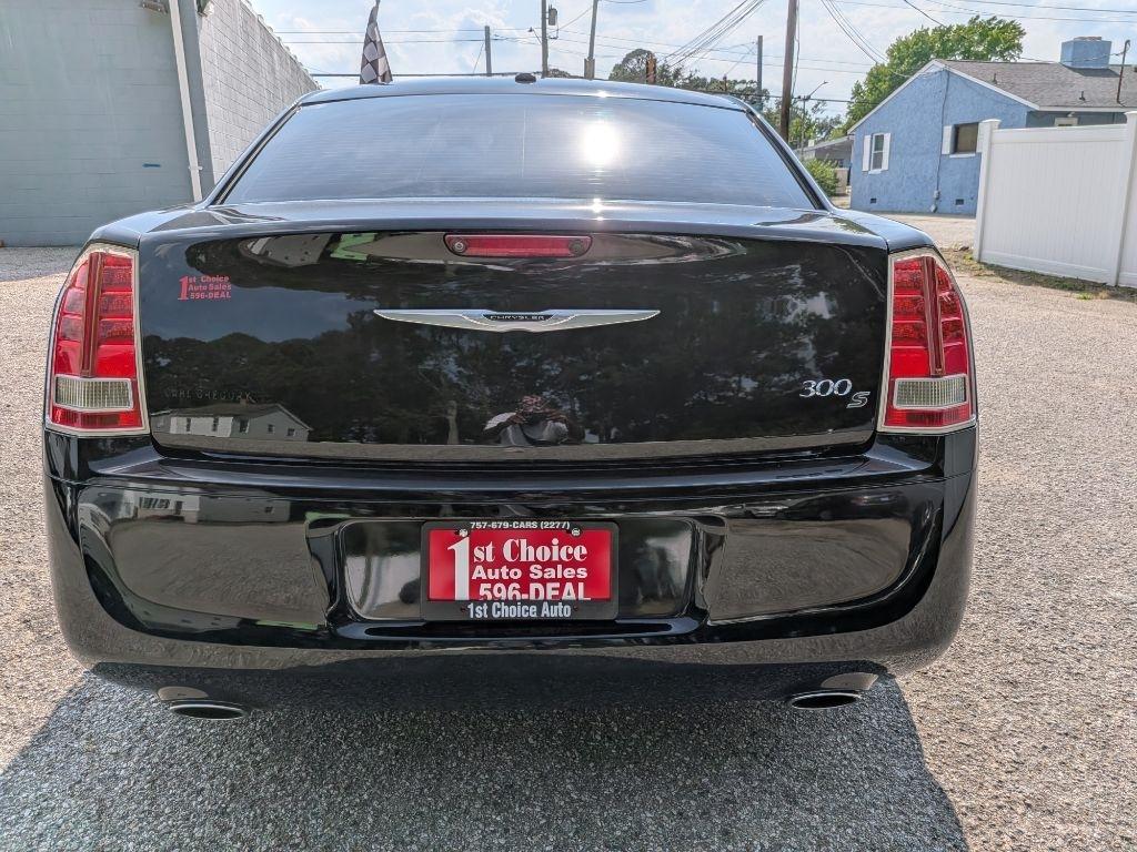 Chrysler 300 4dr Sdn 300S RWD 2014