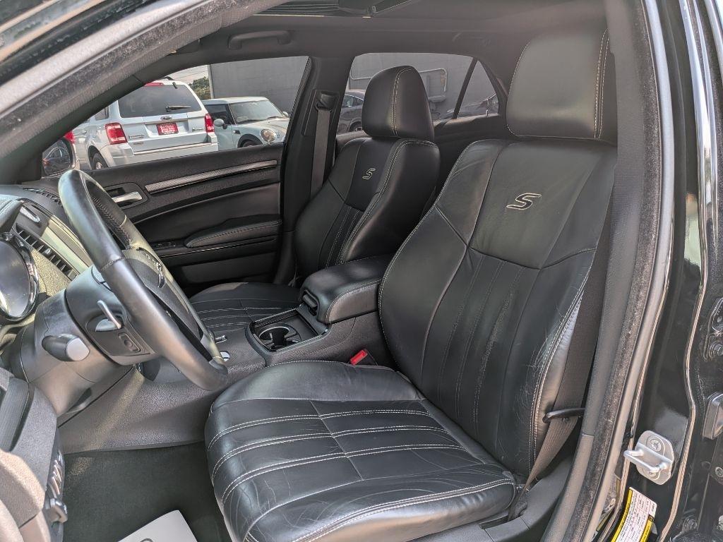 Chrysler 300 4dr Sdn 300S RWD 2014