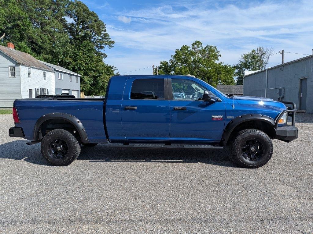 Dodge 2500 4WD Mega Cab 160.5" SLT 2011