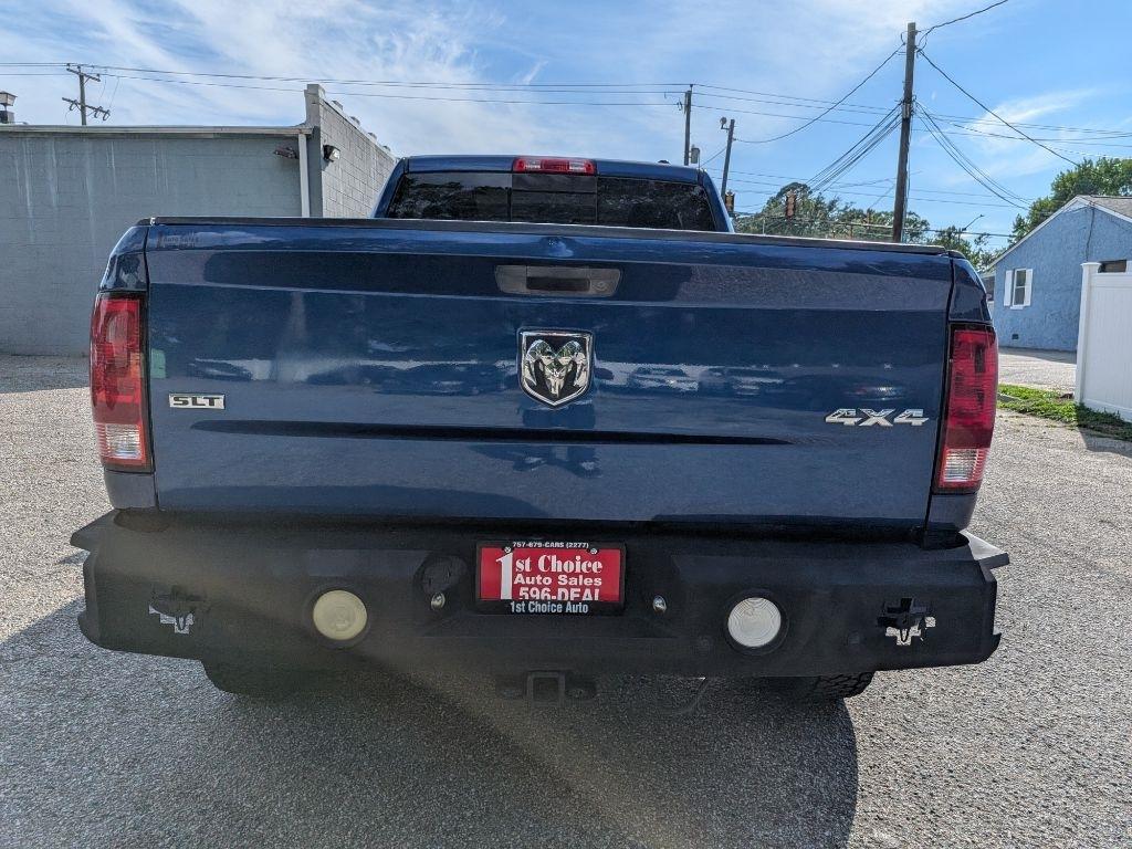 Dodge 2500 4WD Mega Cab 160.5" SLT 2011