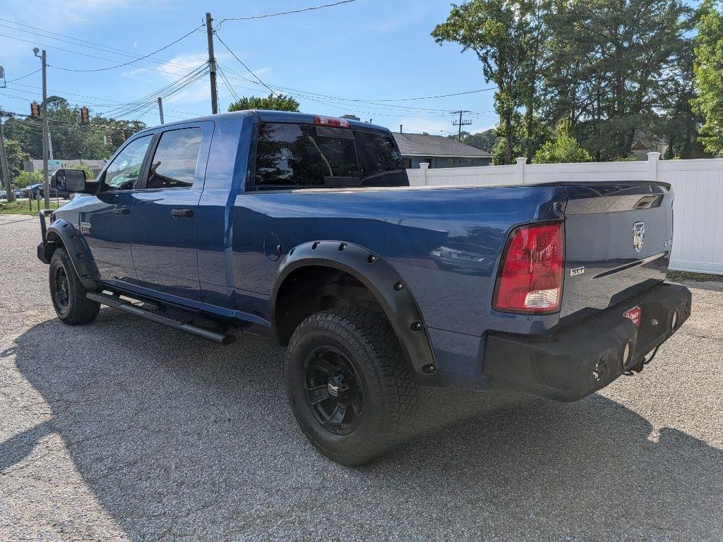 Dodge 2500 4WD Mega Cab 160.5" SLT 2011