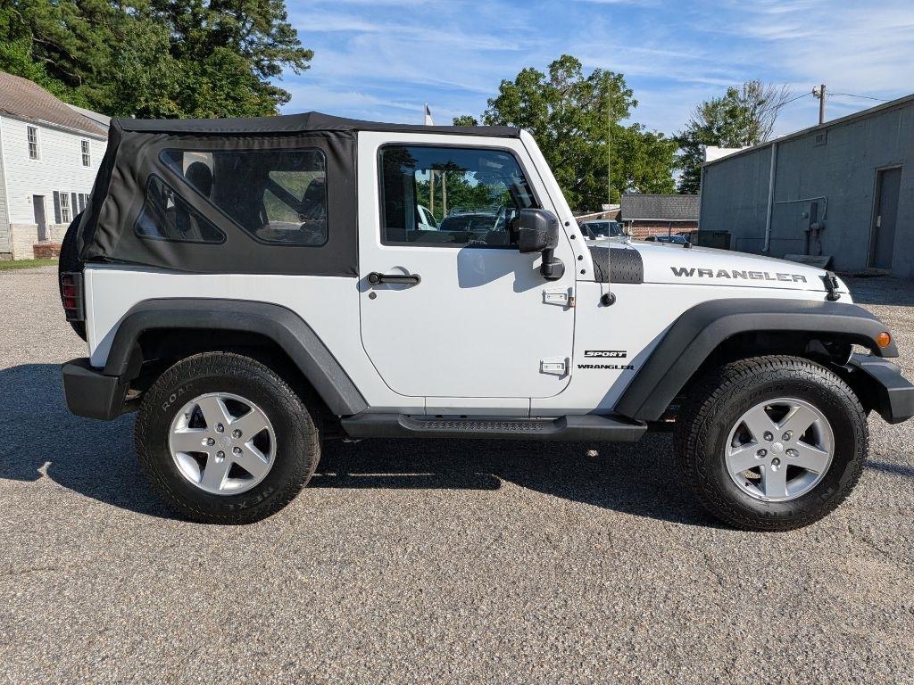 Jeep Wrangler 4WD 2dr Sport 2015