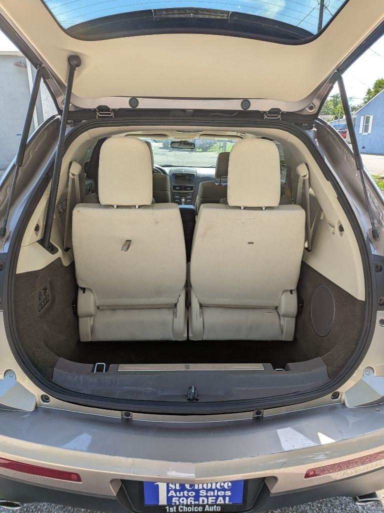 Lincoln MKT 3.5L AWD Standard 2019