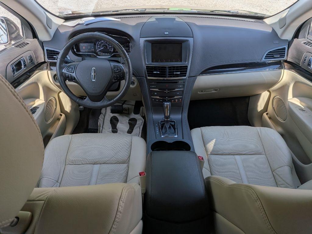Lincoln MKT 3.5L AWD Standard 2019