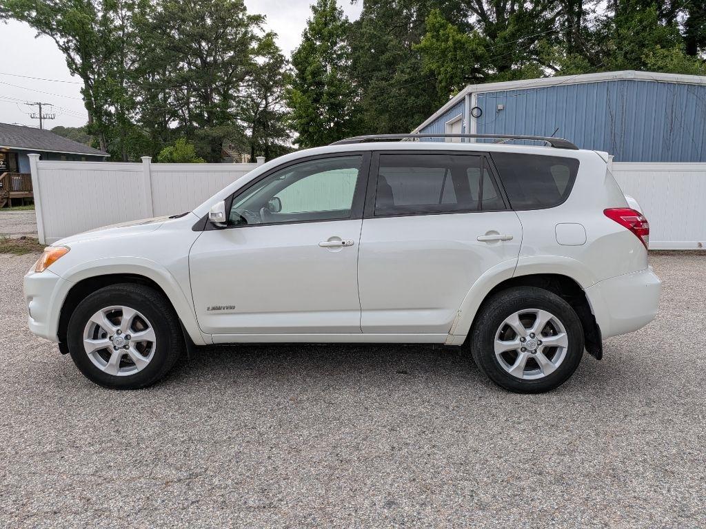 Toyota RAV4 4WD 4dr V6 5-Spd AT Ltd (Natl) 2010