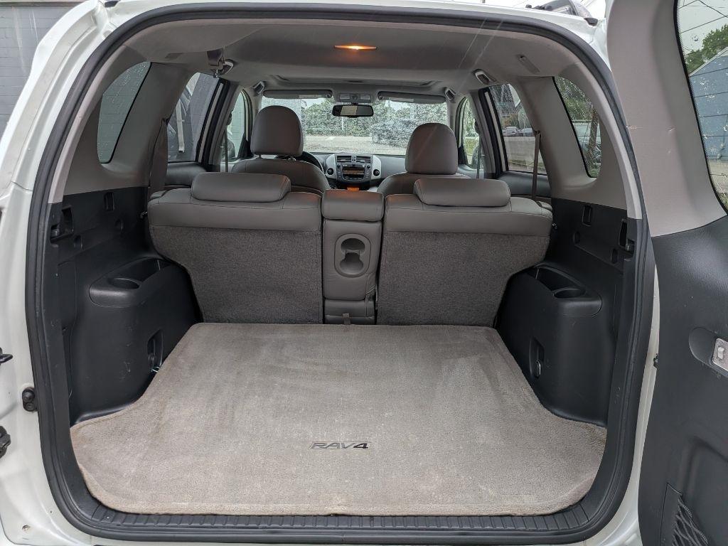 Toyota RAV4 4WD 4dr V6 5-Spd AT Ltd (Natl) 2010