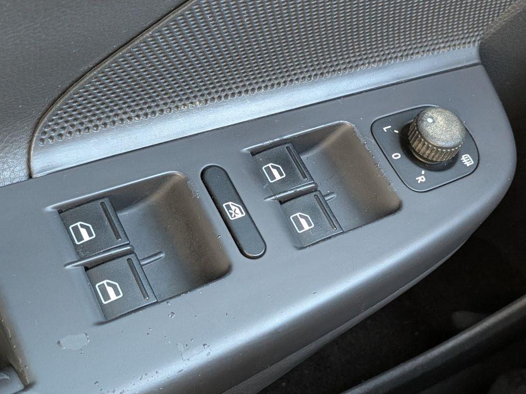 Volkswagen Jetta Sedan 4dr Auto SEL 2009