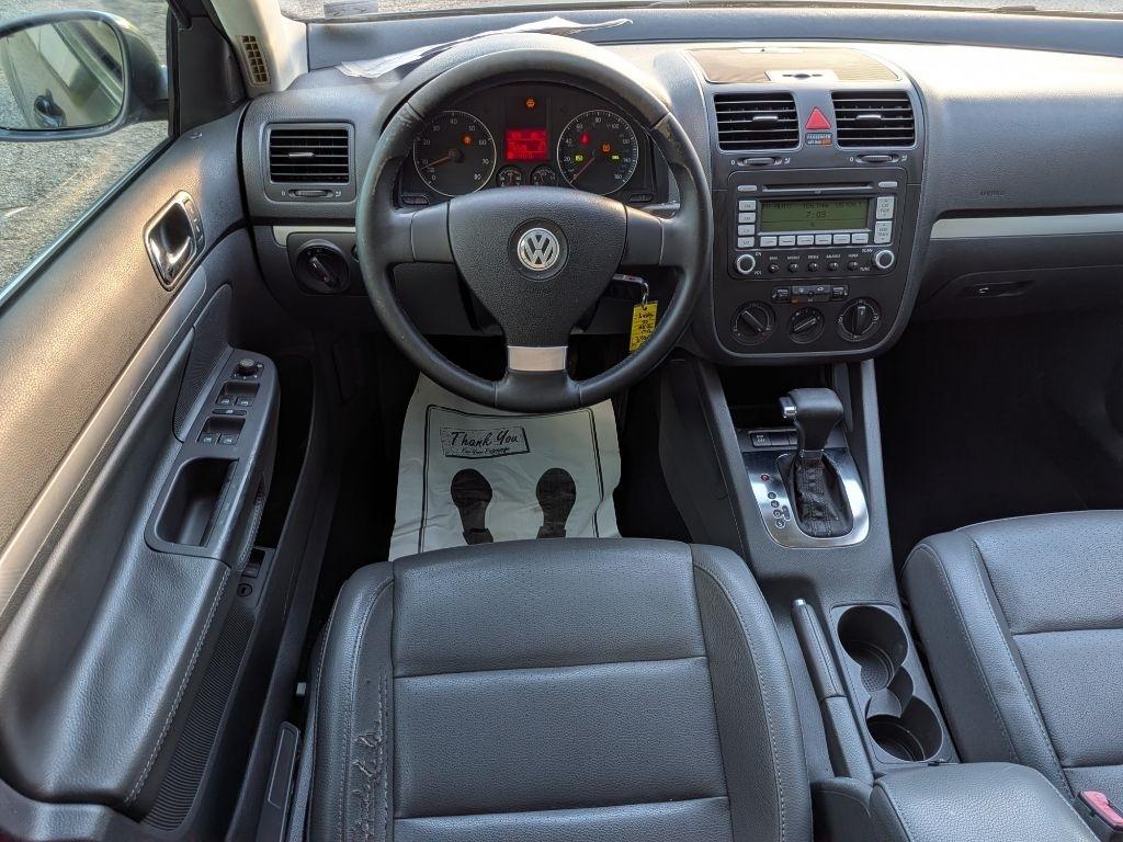 Volkswagen Jetta Sedan 4dr Auto SEL 2009