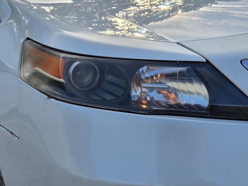 Acura TL 4dr Sdn Auto 2WD 2012
