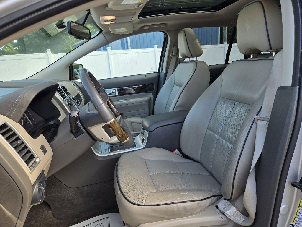 Lincoln MKX FWD 4dr 2010
