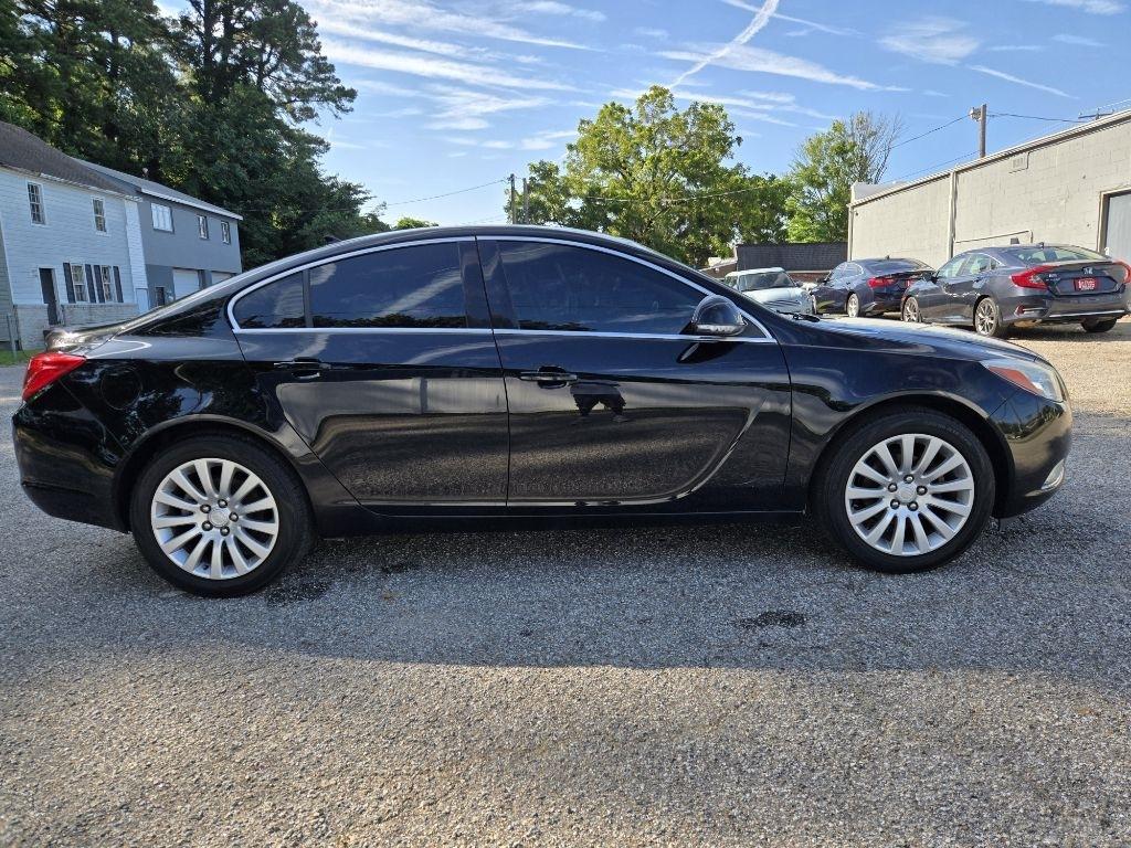 Buick Regal 4dr Sdn Base 2012