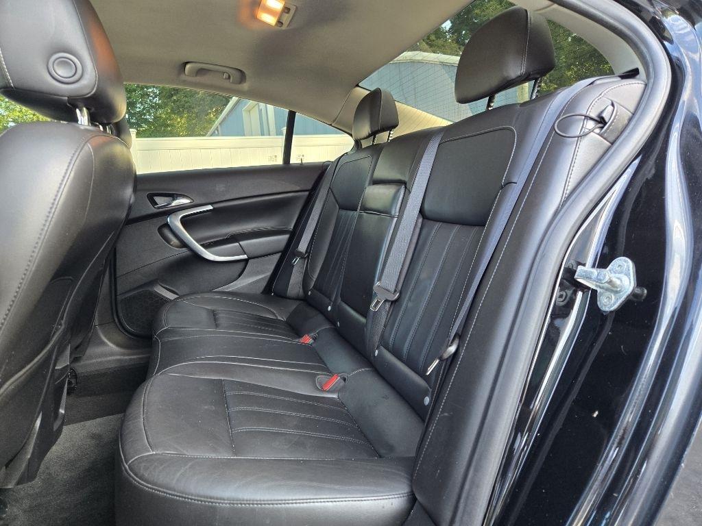 Buick Regal 4dr Sdn Base 2012