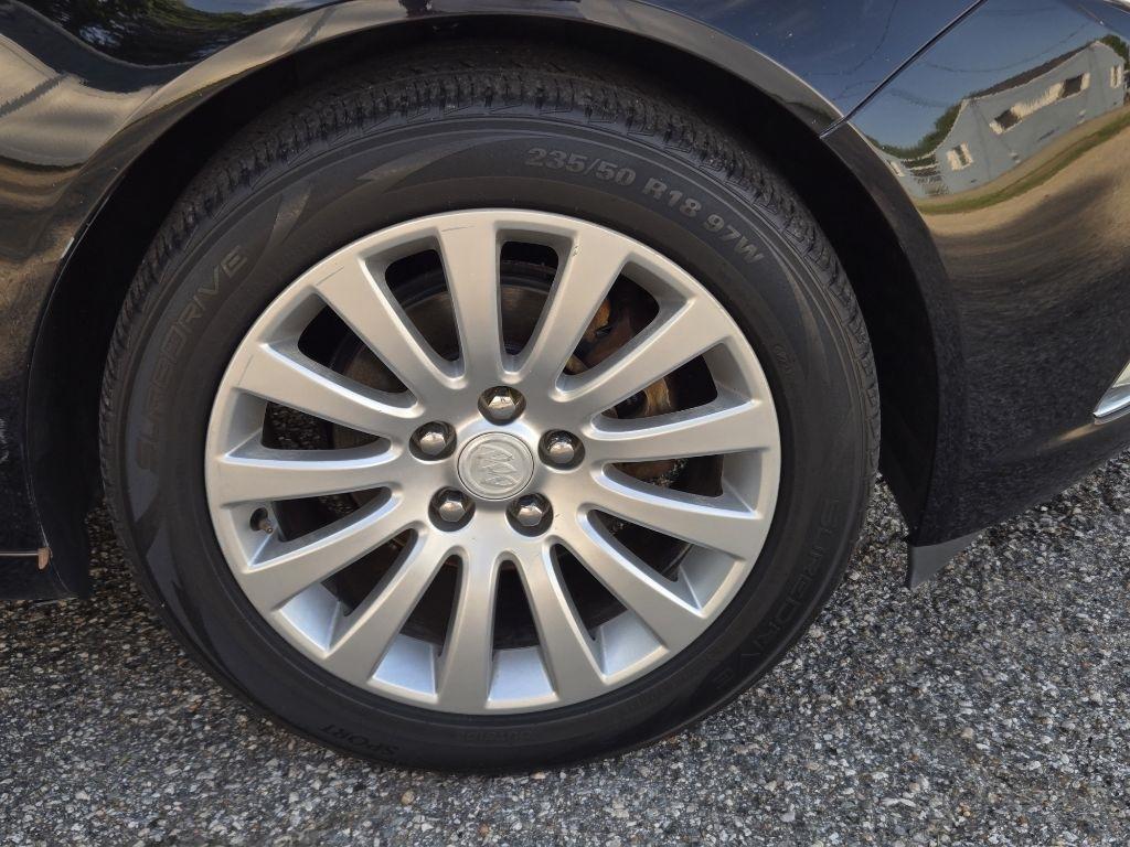 Buick Regal 4dr Sdn Base 2012