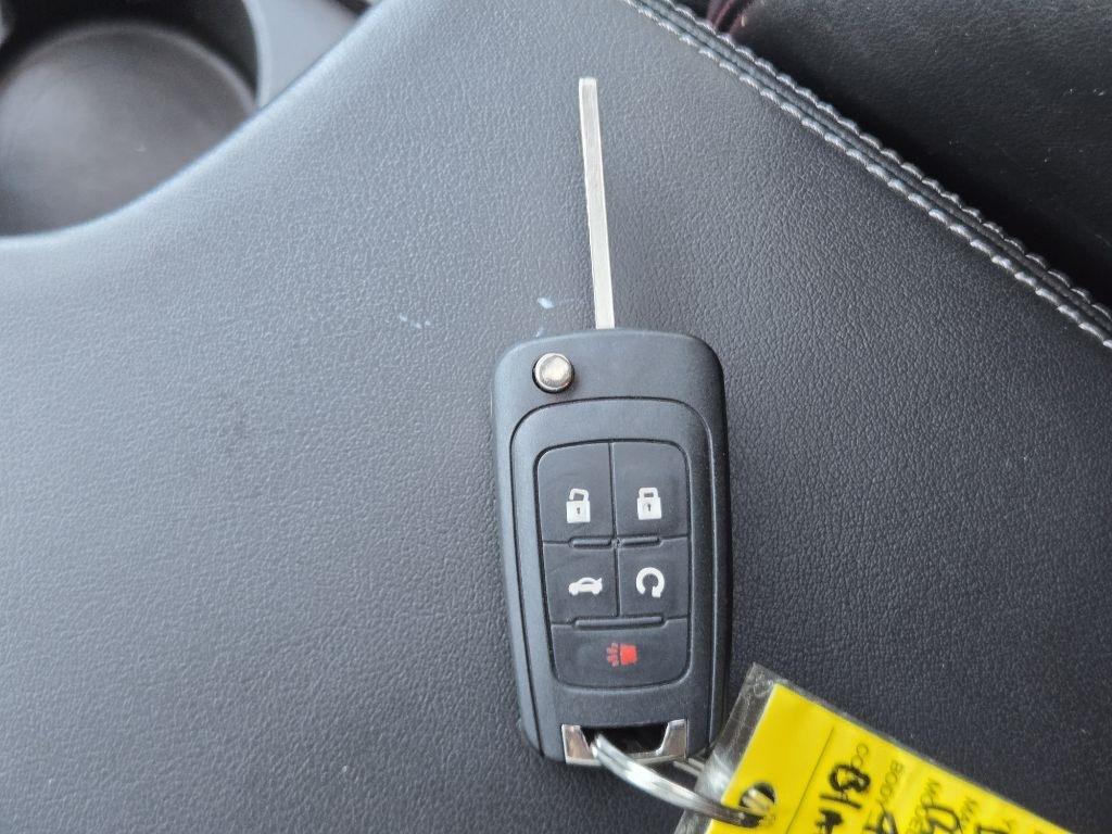 Buick Regal 4dr Sdn Base 2012