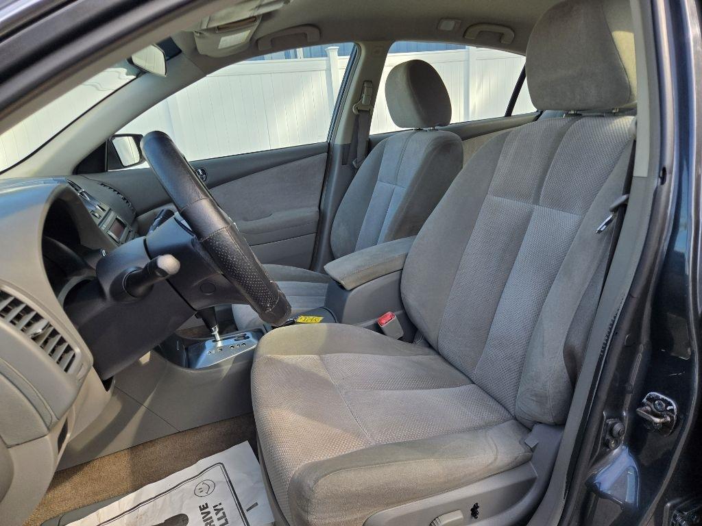 Nissan Altima 4dr Sdn I4 CVT 2.5 S 2009