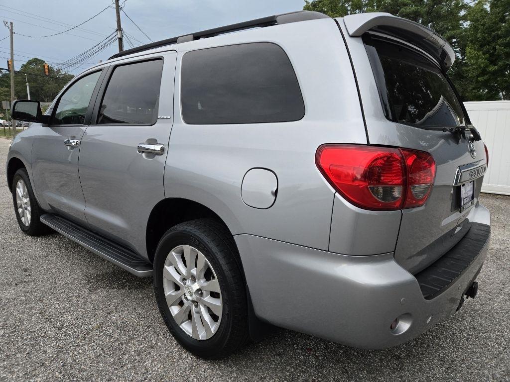 Toyota Sequoia 4WD 5.7L Platinum (Natl) 2015
