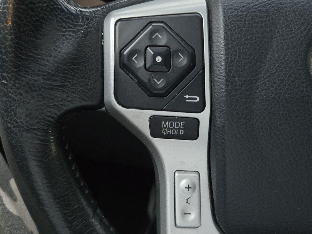Toyota Sequoia 4WD 5.7L Platinum (Natl) 2015