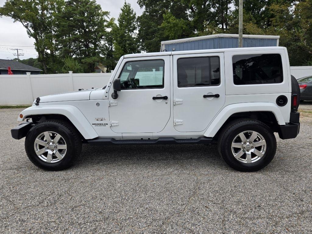 Jeep Wrangler Unlimited 4WD 4dr Sahara 2016