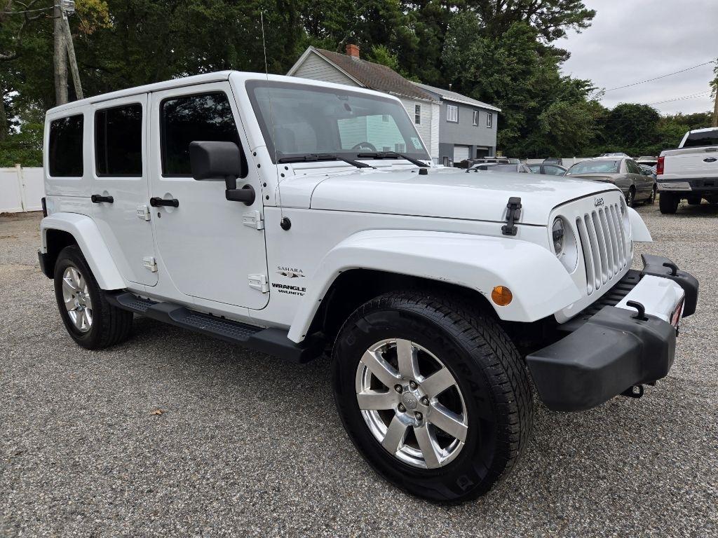 Jeep Wrangler Unlimited 4WD 4dr Sahara 2016