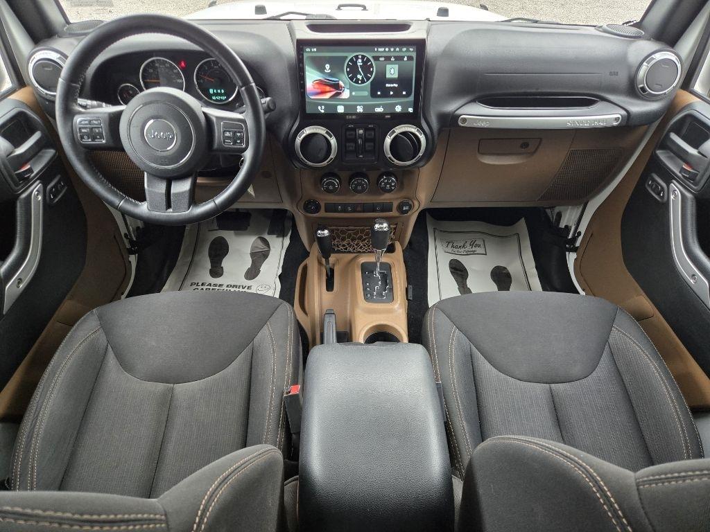Jeep Wrangler Unlimited 4WD 4dr Sahara 2016