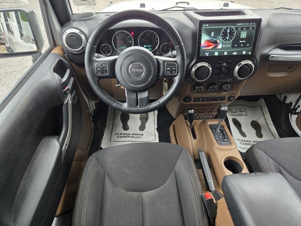 Jeep Wrangler Unlimited 4WD 4dr Sahara 2016