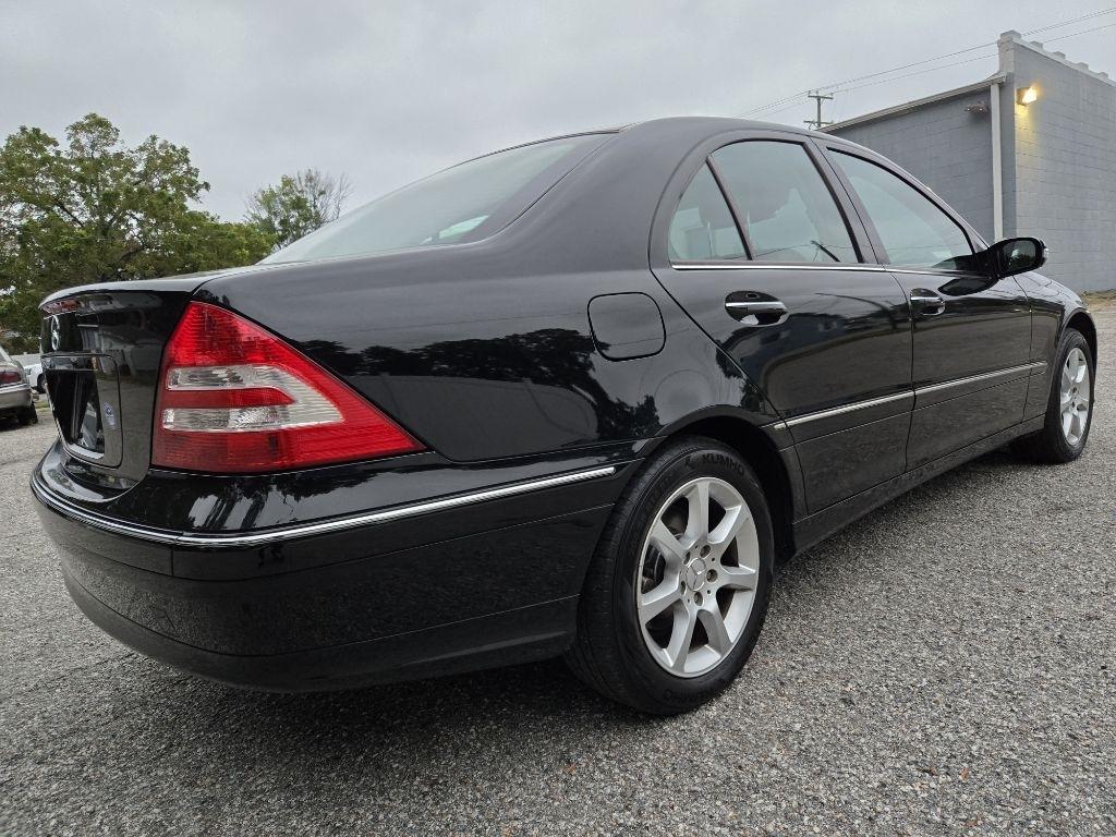 Mercedes-Benz C-Class 4dr Sdn 3.0L Luxury RWD 2007
