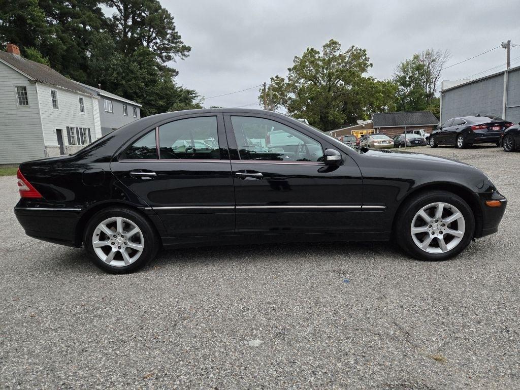 Mercedes-Benz C-Class 4dr Sdn 3.0L Luxury RWD 2007