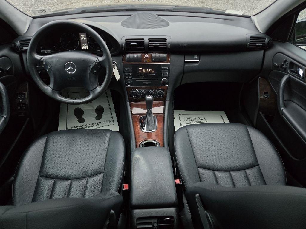 Mercedes-Benz C-Class 4dr Sdn 3.0L Luxury RWD 2007
