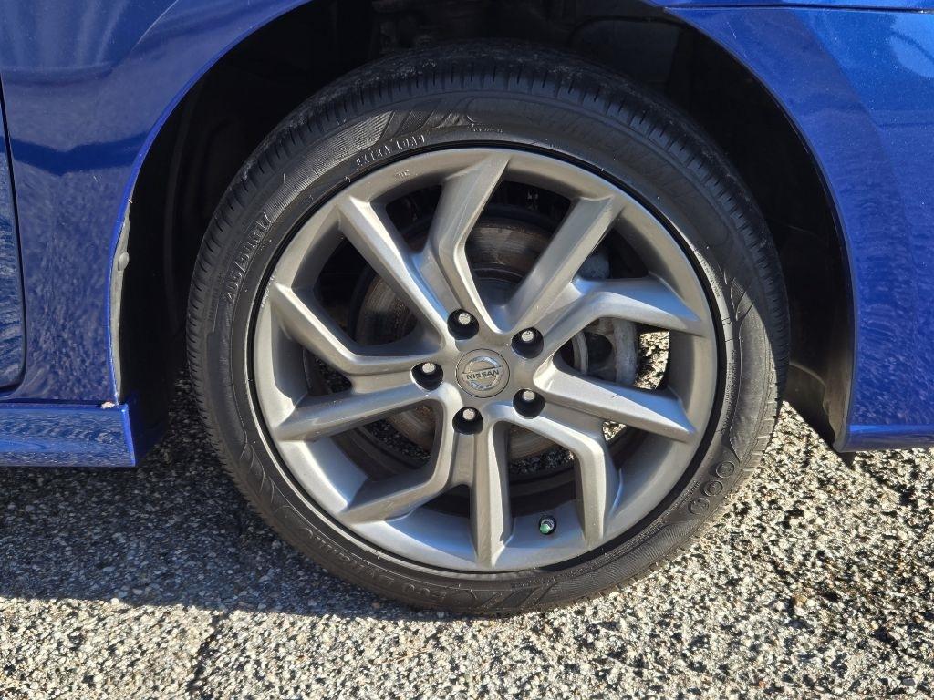 Nissan Sentra 4dr Sdn I4 CVT SR 2014