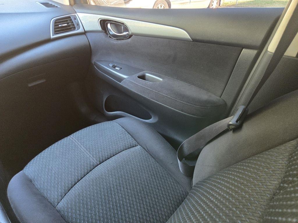 Nissan Sentra 4dr Sdn I4 CVT SR 2014