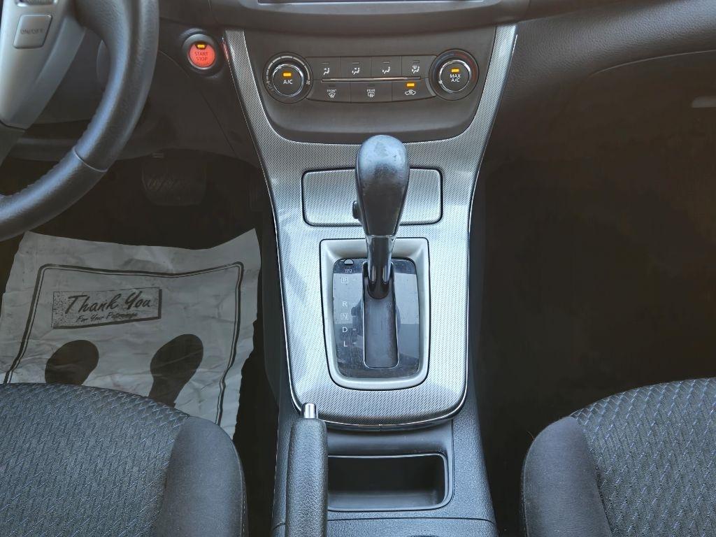 Nissan Sentra 4dr Sdn I4 CVT SR 2014