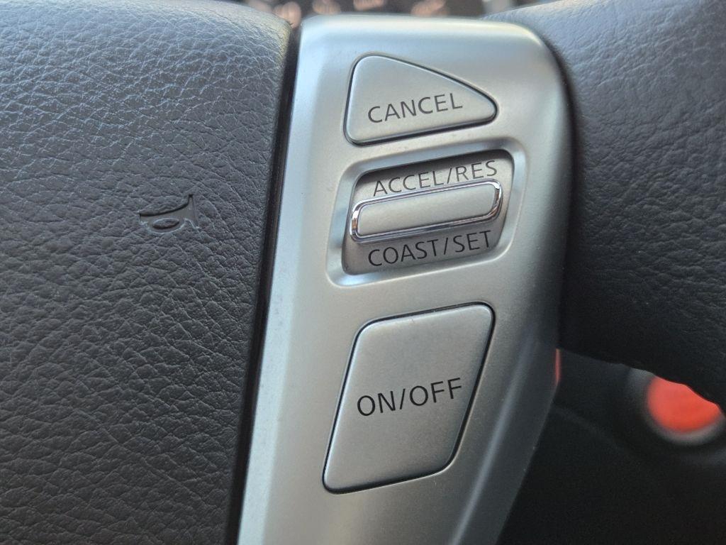 Nissan Sentra 4dr Sdn I4 CVT SR 2014