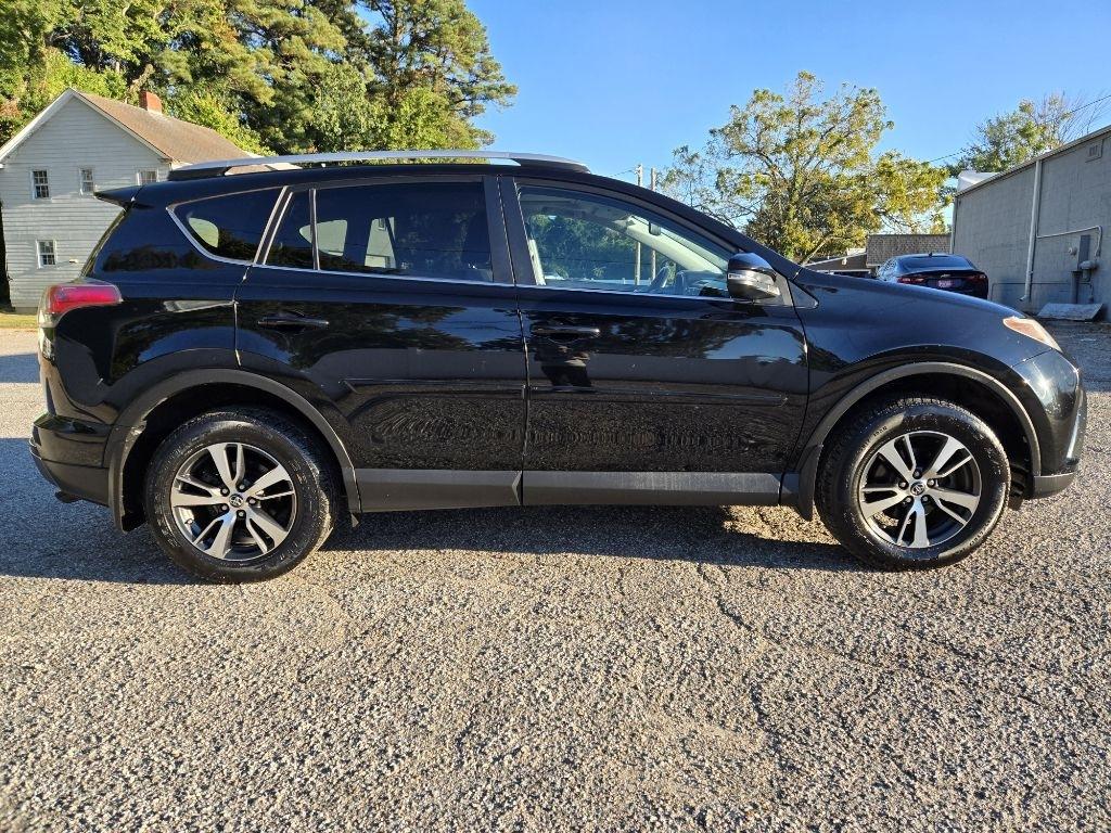 Toyota RAV4 AWD 4dr XLE (Natl) 2016