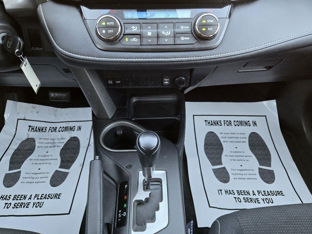 Toyota RAV4 AWD 4dr XLE (Natl) 2016