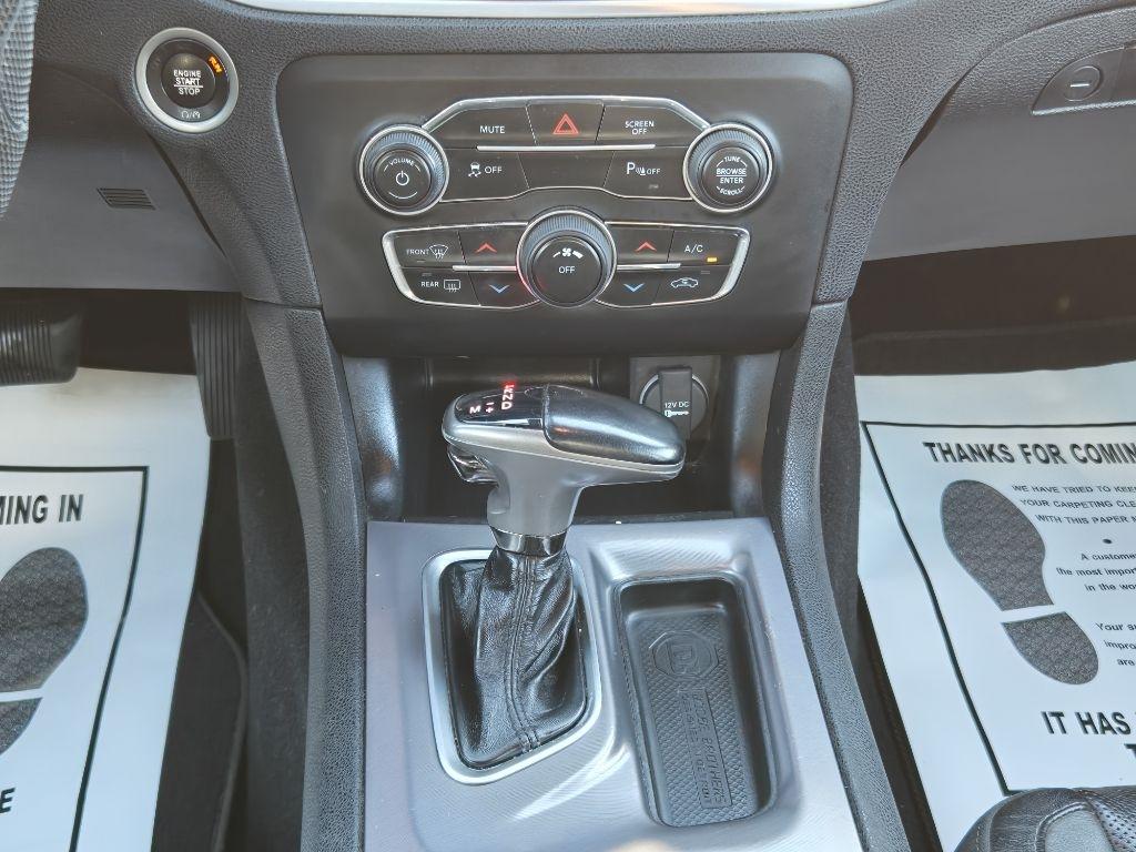 Dodge Charger SXT RWD 2020