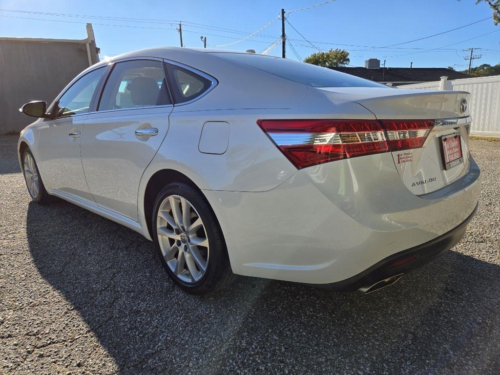 Toyota Avalon 4dr Sdn XLE Premium (Natl) 2013