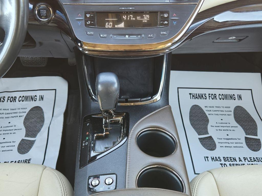 Toyota Avalon 4dr Sdn XLE Premium (Natl) 2013