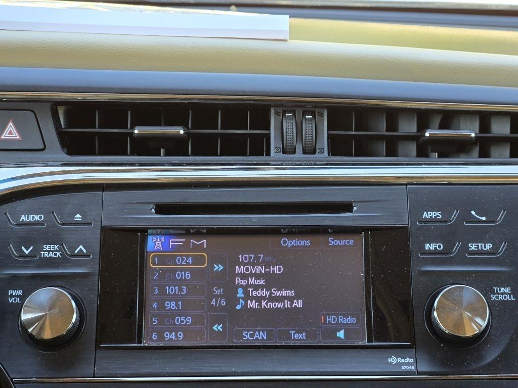 Toyota Avalon 4dr Sdn XLE Premium (Natl) 2013
