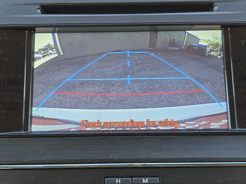 Toyota Avalon 4dr Sdn XLE Premium (Natl) 2013