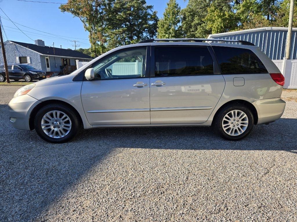 Toyota Sienna 5dr 7-Pass Van XLE FWD (Natl) 2008