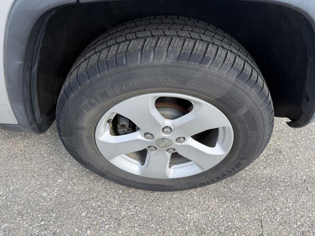 Jeep Grand Cherokee 4WD 4dr Laredo 2013